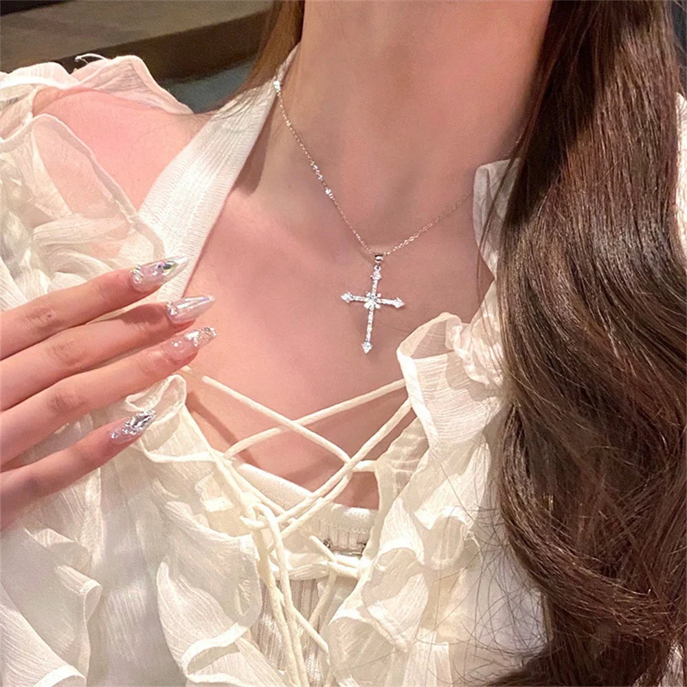 Elegant Crystal Cross Pendant Necklace Silver Color Star Ladies Necklace Fashion Party Jewelry Women Gift Wholesale
