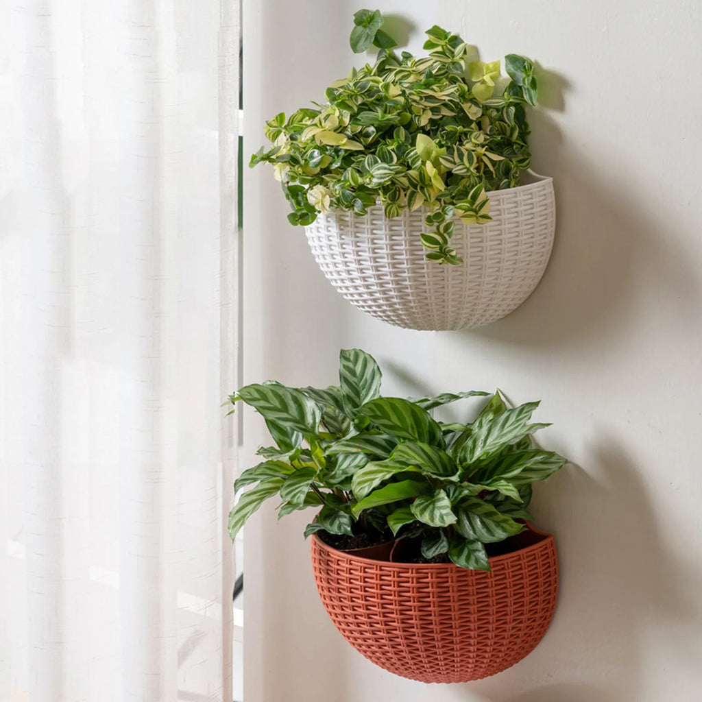 Flower Pot Exquisite Wall-mounted Plastic Wall Hanging Basket Flowerpot for Outdoor Garden Balcony Planter Bucket Home Decor New