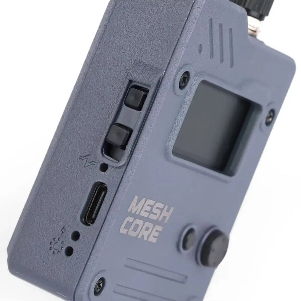 Wio Tracker L1 Pro for MeshCore LoRa GPS Tracker