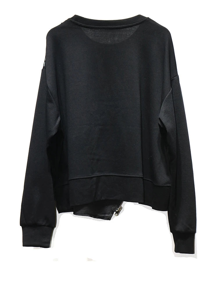 [EAM] Black Topstitched Irregular Sweatshirt New Round Neck Long Sleeve Women Big Size Fashion Tide Spring Autumn 2026 1DJ3297