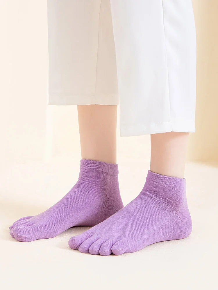 Spring Summer Women's Candy Color Ankle Socks Sweat absorption Breathable Cotton Split Toe Socks 5 Toes Short Five Finger Socks