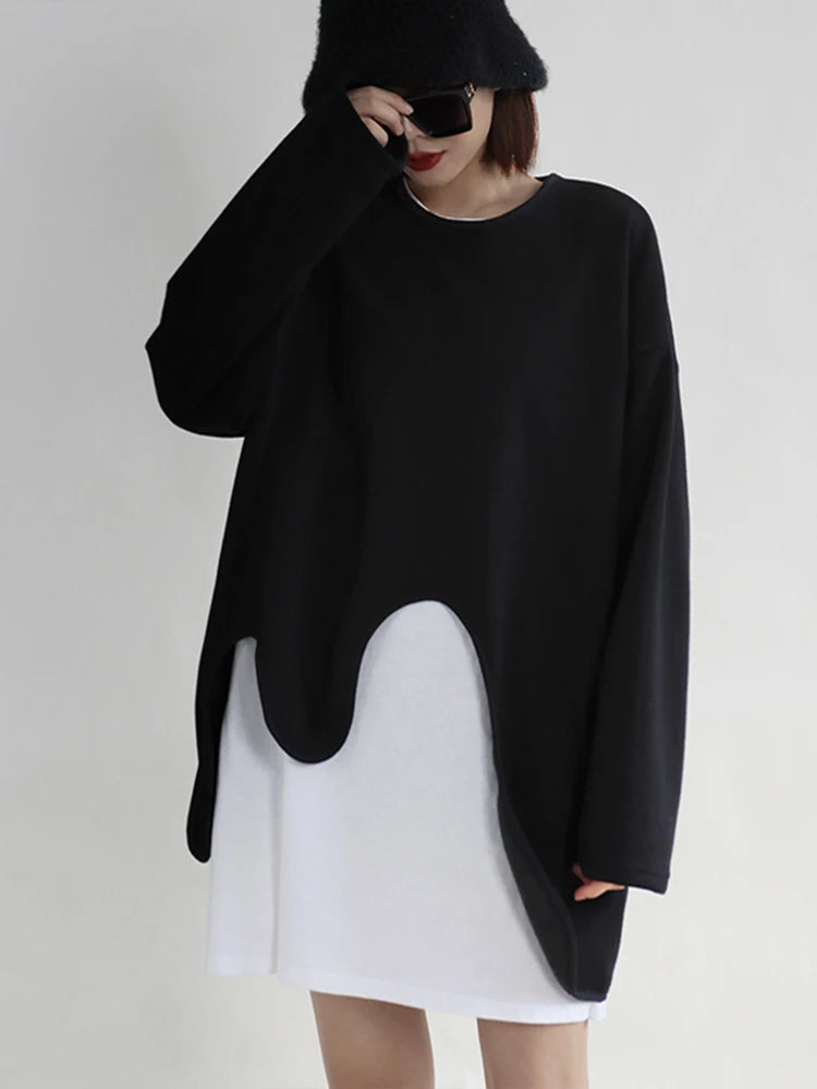 [EAM] Loose Fit black irregular Sweatshirt New Round Neck Long Sleeve Women Big Size Fashion Tide Spring Autumn 2026 1DF0420